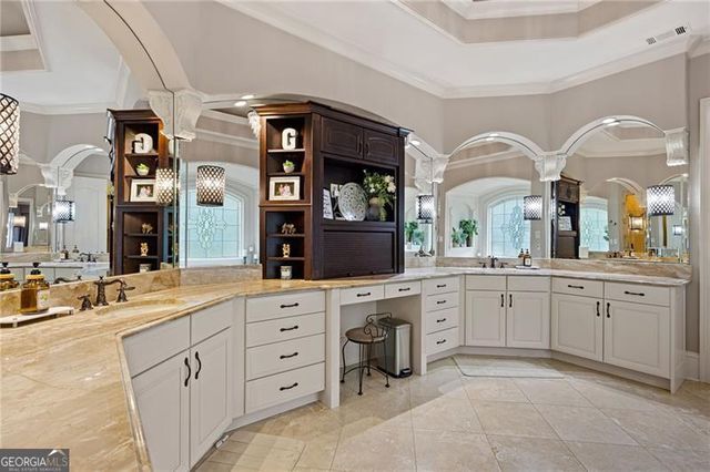 1255 Waterfall Lane NW, Acworth, GA 30101