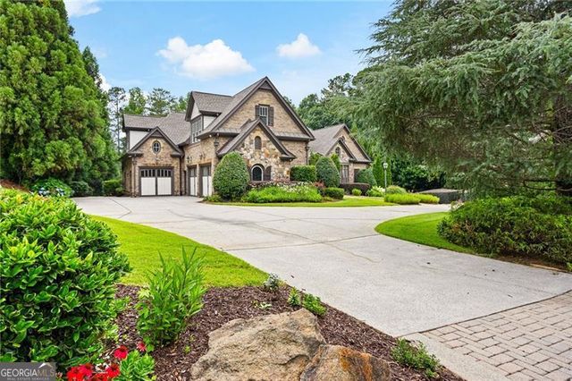 1255 Waterfall Lane NW, Acworth, GA 30101