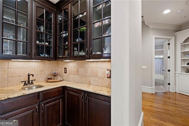 1255 Waterfall Lane NW, Acworth, GA 30101