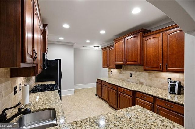 1255 Waterfall Lane NW, Acworth, GA 30101