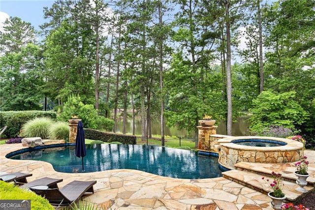 1255 Waterfall Lane NW, Acworth, GA 30101