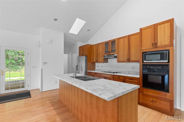 19037 Foxrun Hollow Lane, Wildwood, MO 63069