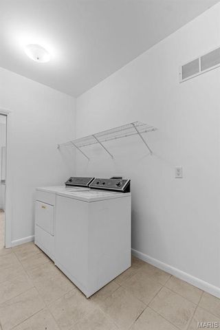 19037 Foxrun Hollow Lane, Wildwood, MO 63069