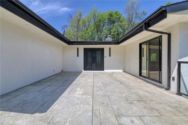 5843 Nevada, Woodland Hills, CA 91367