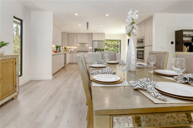 5843 Nevada, Woodland Hills, CA 91367
