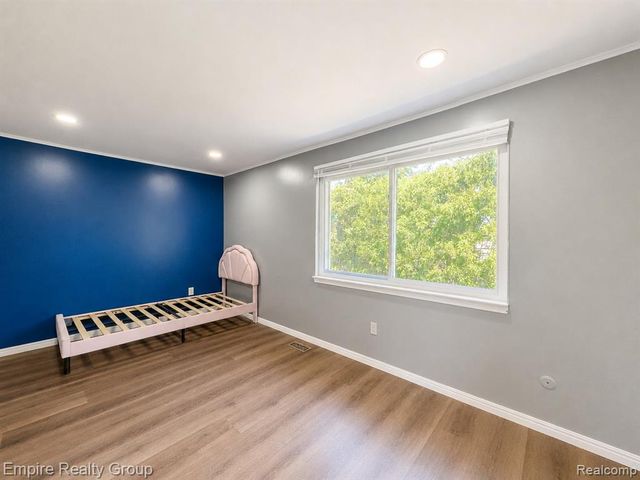 3002 Seaton Circuit, Warren, MI 48091