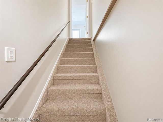 3002 Seaton Circuit, Warren, MI 48091