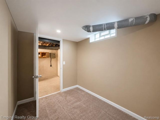 3002 Seaton Circuit, Warren, MI 48091