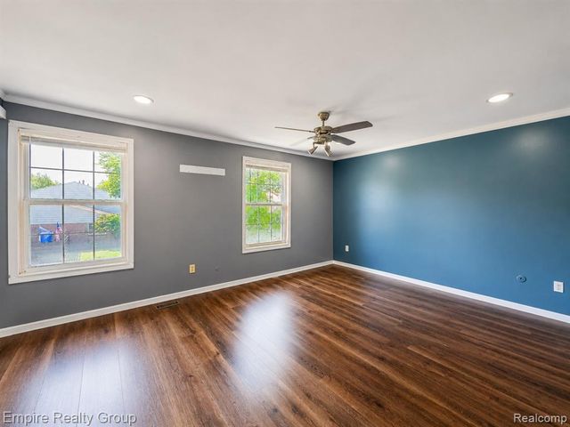 3002 Seaton Circuit, Warren, MI 48091