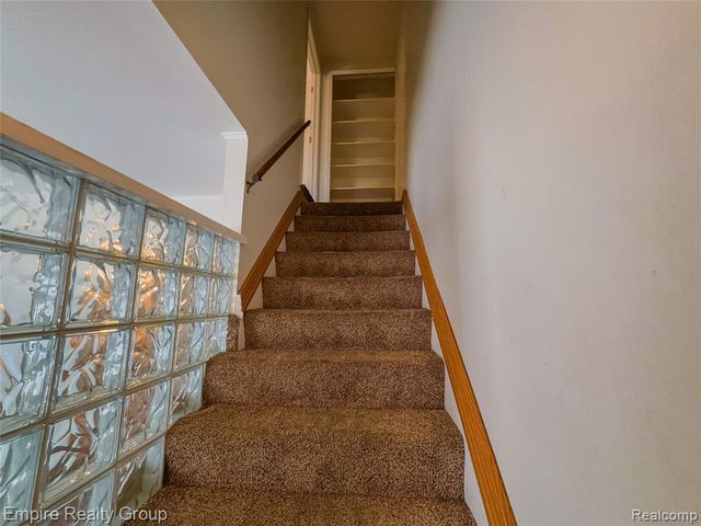 3002 Seaton Circuit, Warren, MI 48091