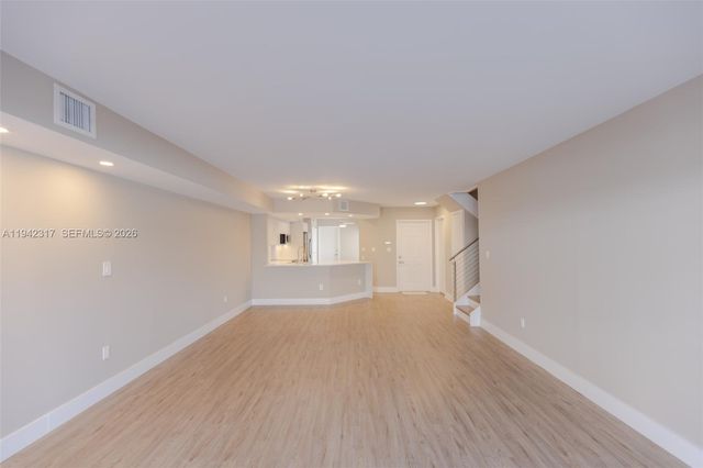 3525 Magellan Cir 626, Aventura, FL 33180