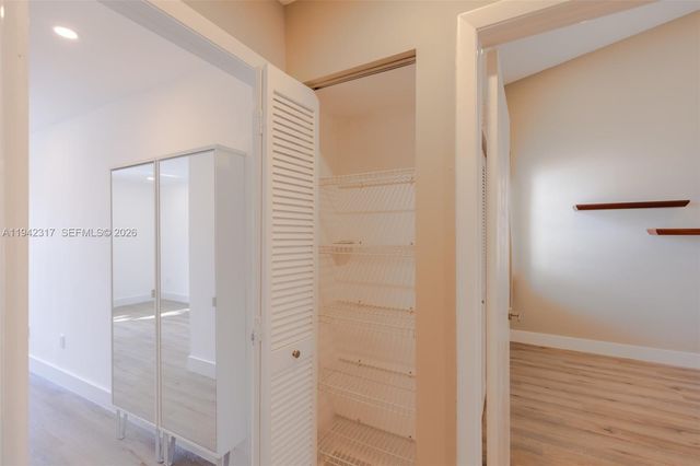 3525 Magellan Cir 626, Aventura, FL 33180