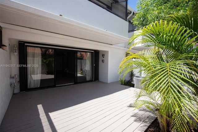 3525 Magellan Cir 626, Aventura, FL 33180