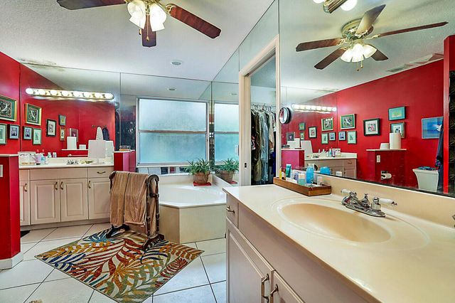 17776 Shetland Lane, Loxahatchee, FL 33470