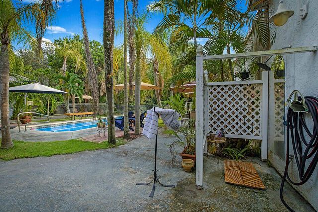 17776 Shetland Lane, Loxahatchee, FL 33470