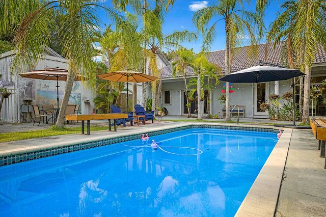 17776 Shetland Lane, Loxahatchee, FL 33470