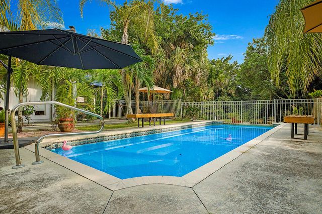 17776 Shetland Lane, Loxahatchee, FL 33470