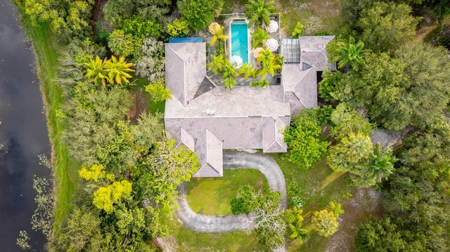 17776 Shetland Lane, Loxahatchee, FL 33470