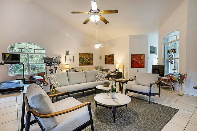 17776 Shetland Lane, Loxahatchee, FL 33470