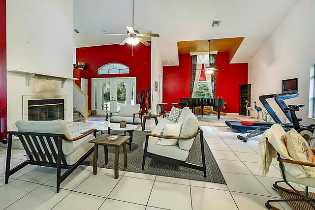 17776 Shetland Lane, Loxahatchee, FL 33470