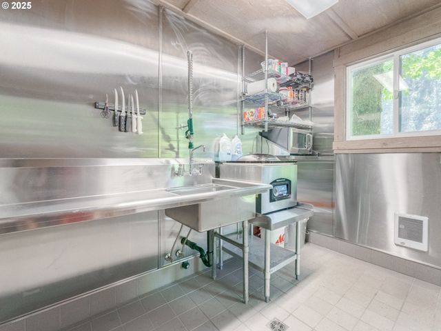 3817 OLD LEWIS RIVER Rd, Woodland, WA 98674