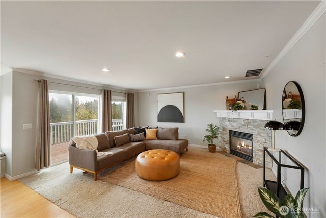 5805 51st Ave CT E, Tacoma, WA 98443