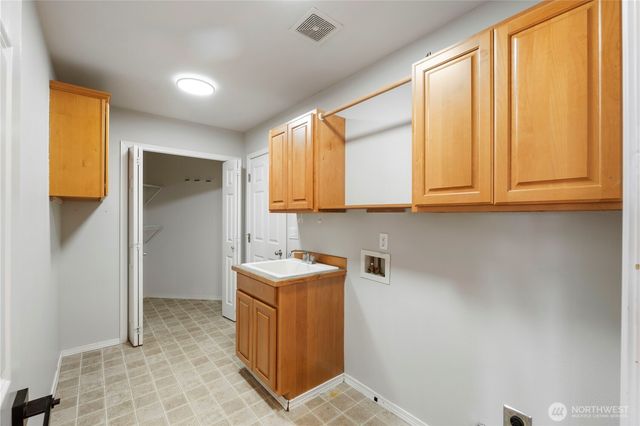 5805 51st Ave CT E, Tacoma, WA 98443