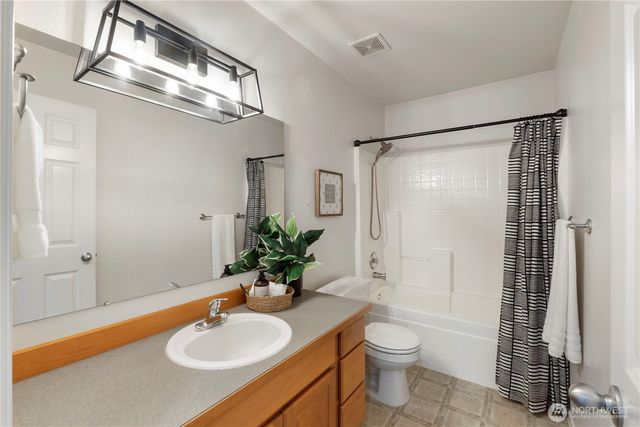 5805 51st Ave CT E, Tacoma, WA 98443