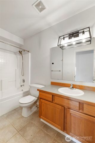 5805 51st Ave CT E, Tacoma, WA 98443