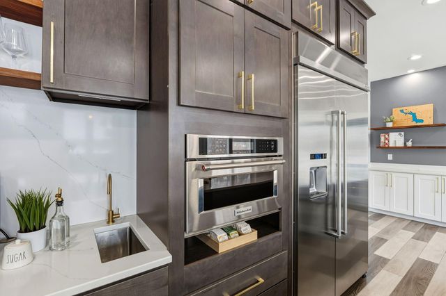 18870 Kanabec Trail, Lakeville, MN 55044