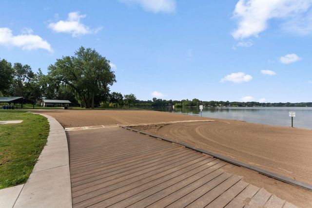 18870 Kanabec Trail, Lakeville, MN 55044