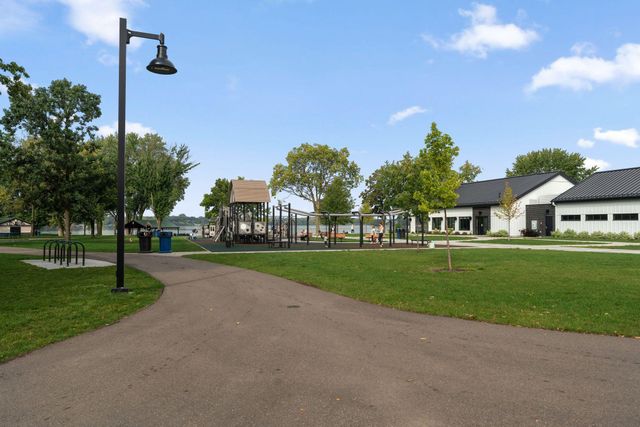 18870 Kanabec Trail, Lakeville, MN 55044