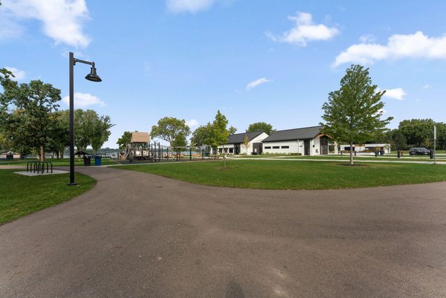 18870 Kanabec Trail, Lakeville, MN 55044