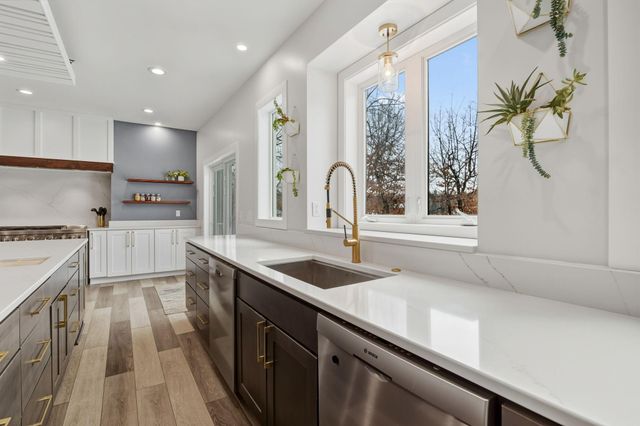 18870 Kanabec Trail, Lakeville, MN 55044