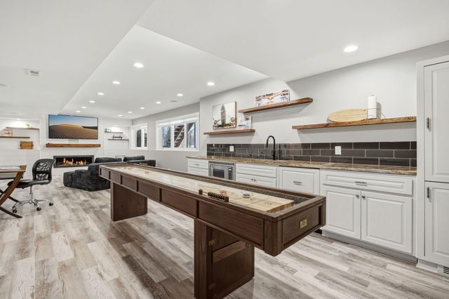 18870 Kanabec Trail, Lakeville, MN 55044