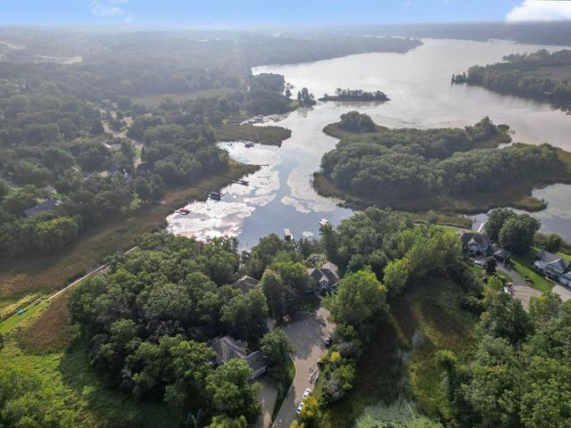 18870 Kanabec Trail, Lakeville, MN 55044