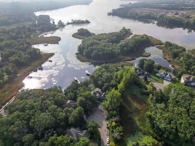 18870 Kanabec Trail, Lakeville, MN 55044