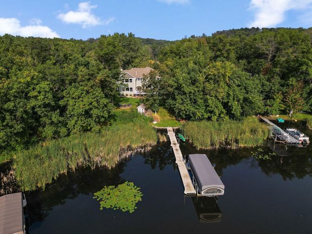 18870 Kanabec Trail, Lakeville, MN 55044