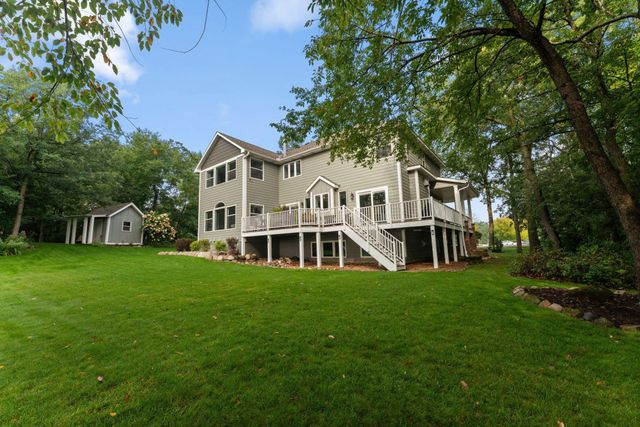 18870 Kanabec Trail, Lakeville, MN 55044