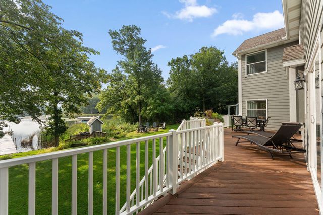 18870 Kanabec Trail, Lakeville, MN 55044