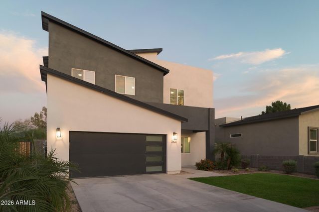 2821 N 28TH Place, Phoenix, AZ 85008