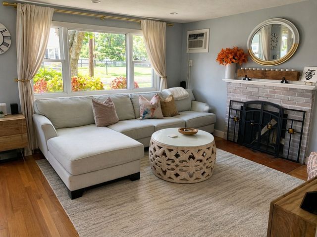 53 Gale Street, Waltham, MA 02453