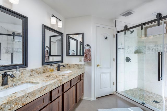 7456 E Calle Infinito, Tucson, AZ 85715