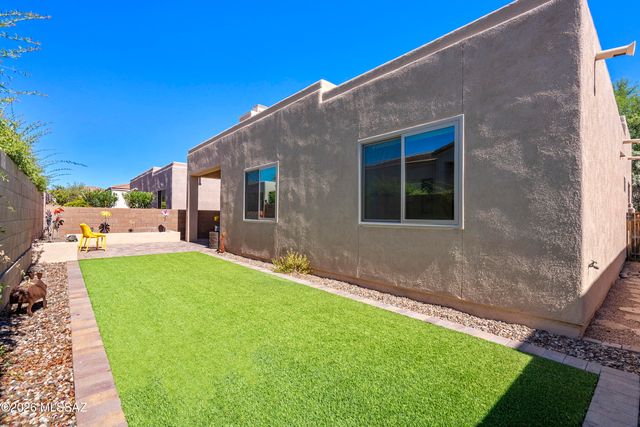 7456 E Calle Infinito, Tucson, AZ 85715