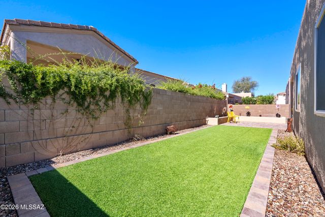 7456 E Calle Infinito, Tucson, AZ 85715
