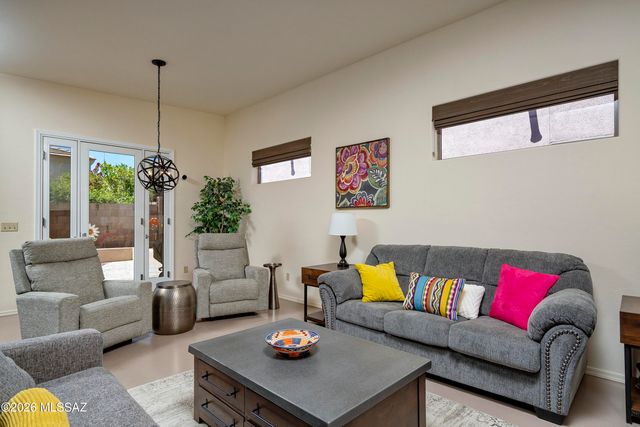 7456 E Calle Infinito, Tucson, AZ 85715