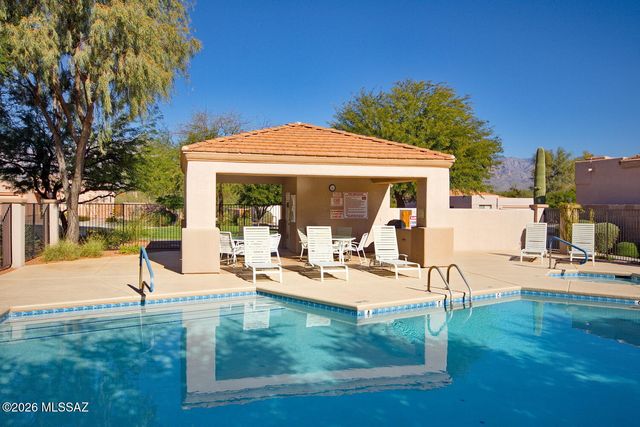 7456 E Calle Infinito, Tucson, AZ 85715
