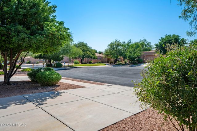 7456 E Calle Infinito, Tucson, AZ 85715