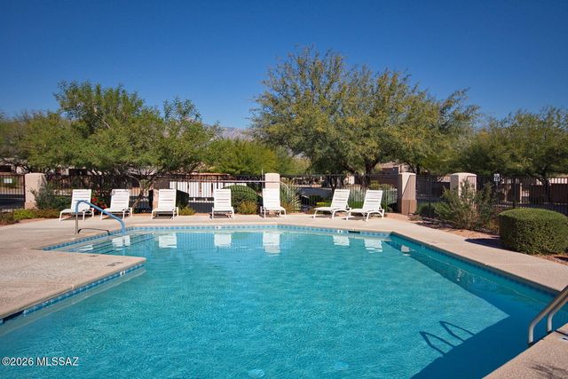 7456 E Calle Infinito, Tucson, AZ 85715