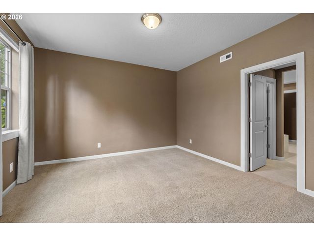13751 Se LUCA Ave, Clackamas, OR 97015